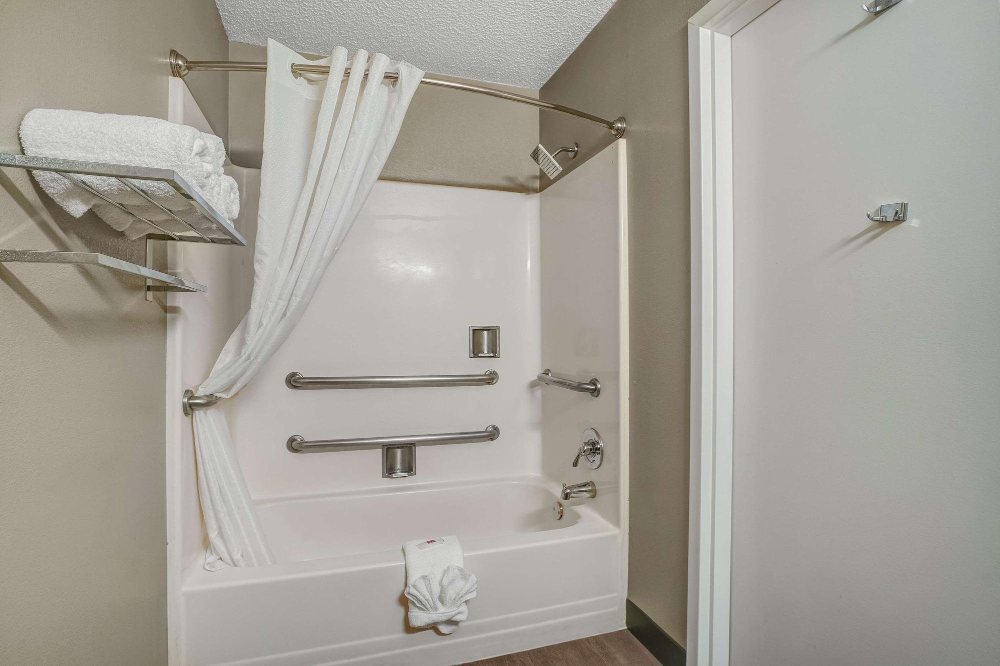 Hotel 6-euless, Tx - Dallas