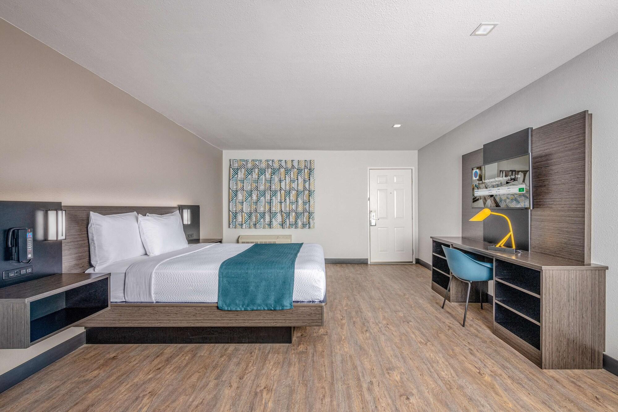 Hotel 6-euless, Tx - Dallas 2*