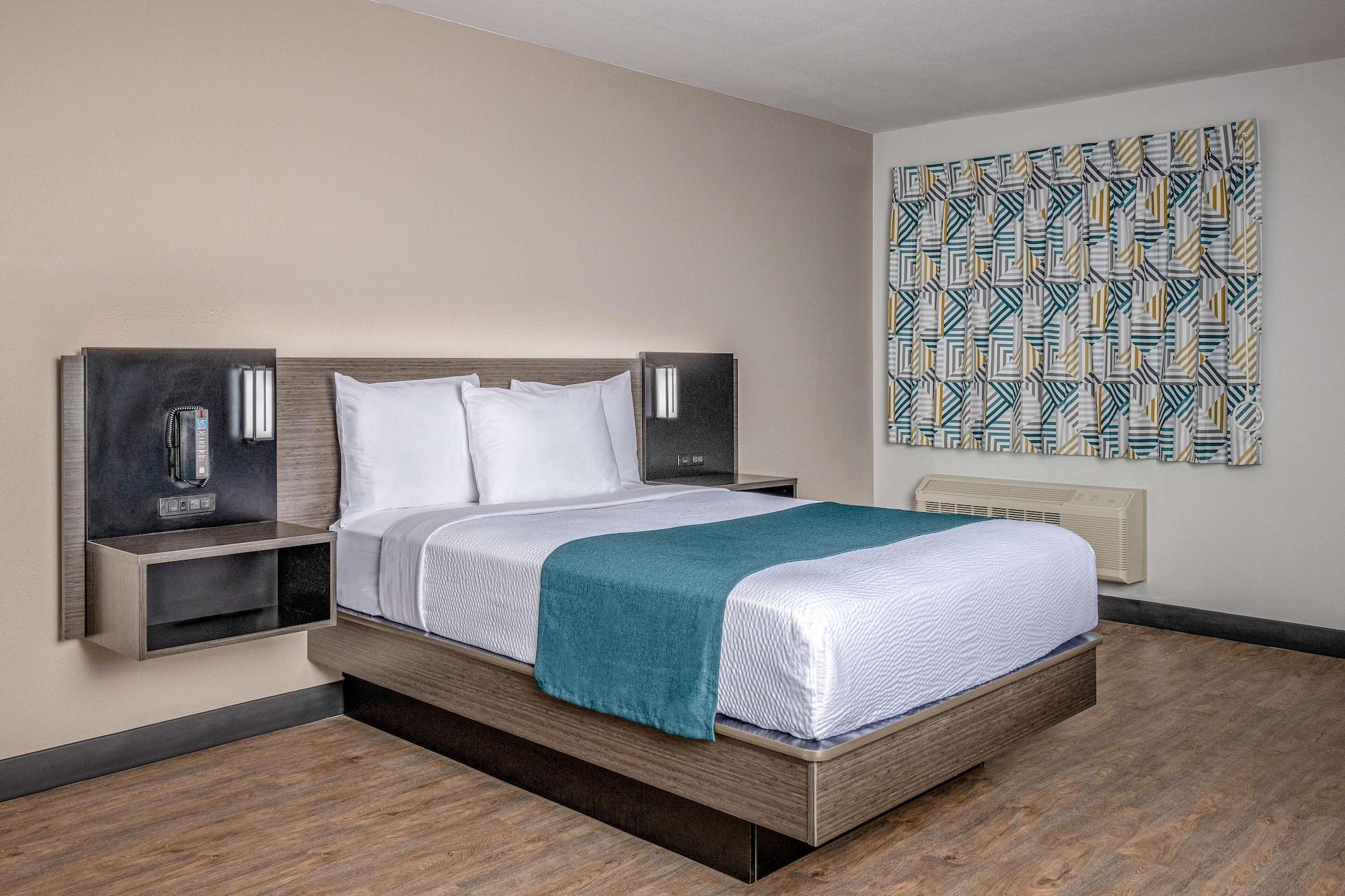 Hotel 6-euless, Tx - Dallas