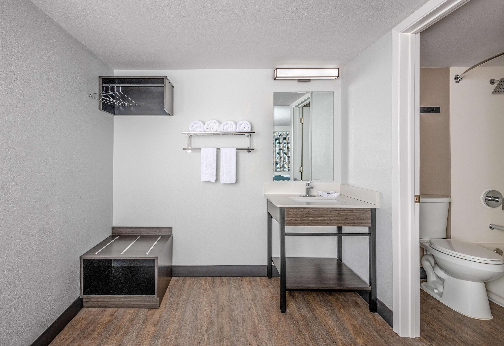 6-euless, Tx - Dallas 2* Euless