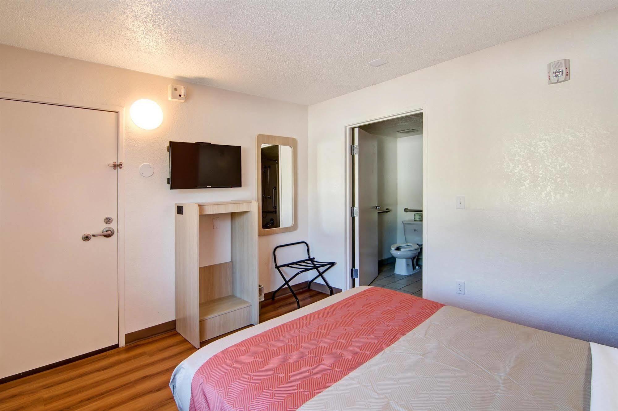 6-euless, Tx - Dallas Hotel Euless