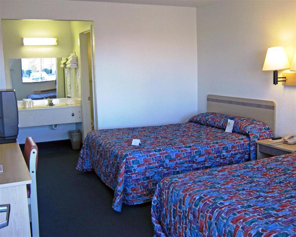 Hotel 6-euless, Tx - Dallas 2*