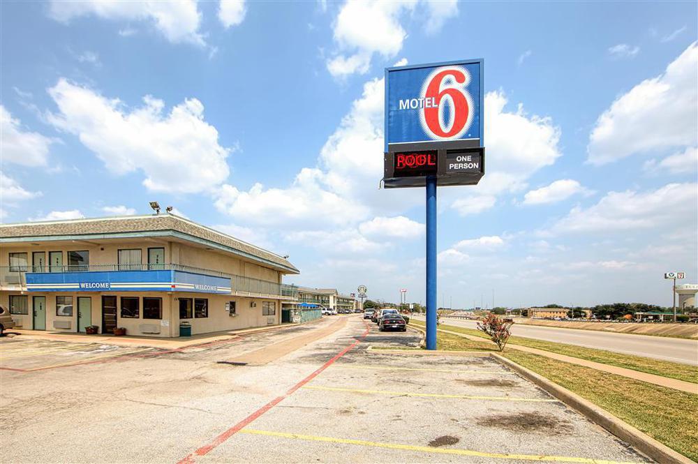 Hotel 6-euless, Tx - Dallas 2*
