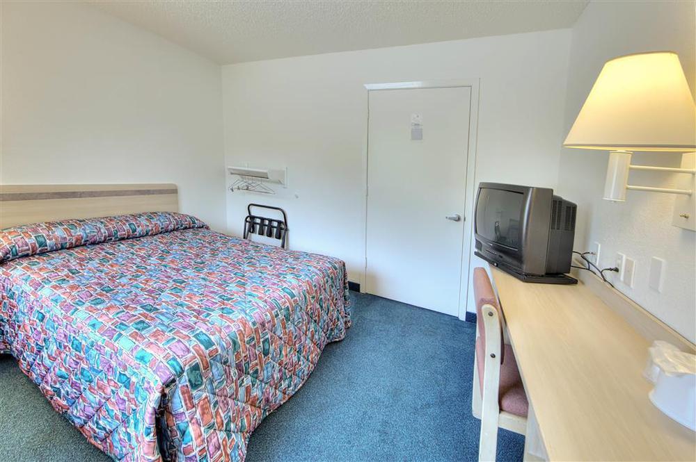 Hotel 6-euless, Tx - Dallas